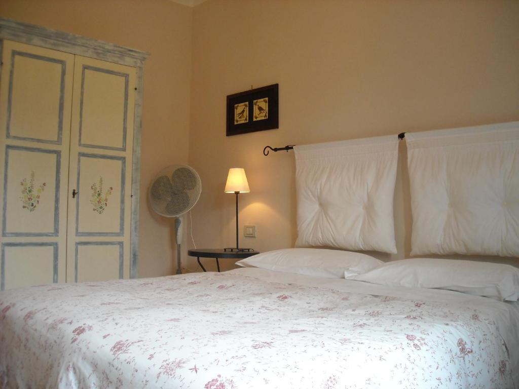 Il Casale Del Ra Guest House Tuoro sul Trasimeno Ruang foto