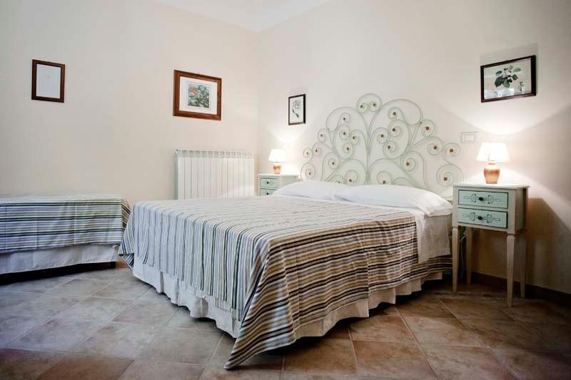Il Casale Del Ra Guest House Tuoro sul Trasimeno Ruang foto